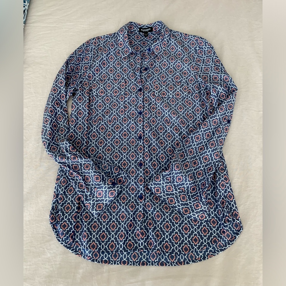 Express blouse. The City Shirt.